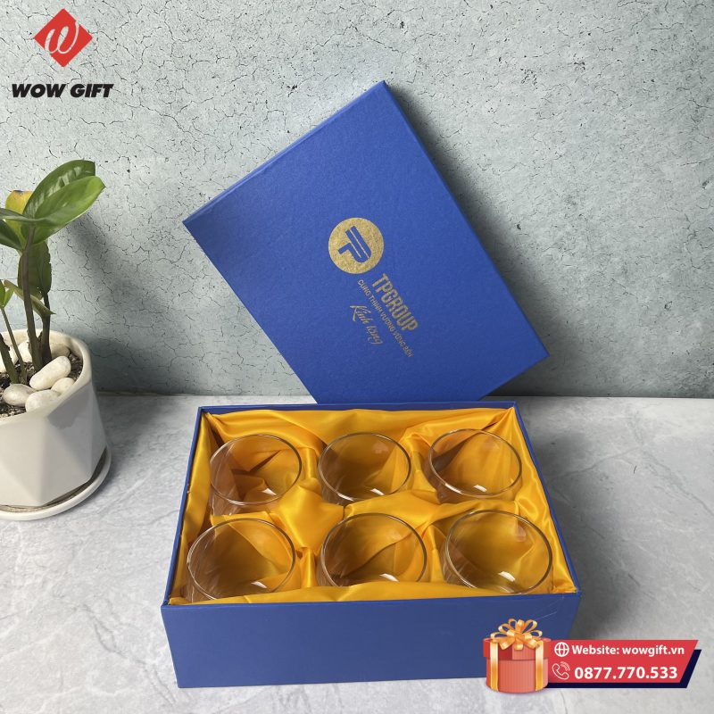 kỷ niệm chương pha lê