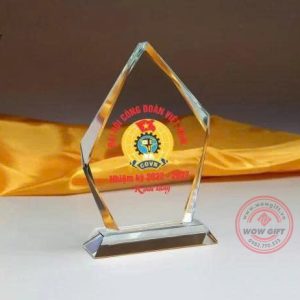 kỷ niệm chương pha lê