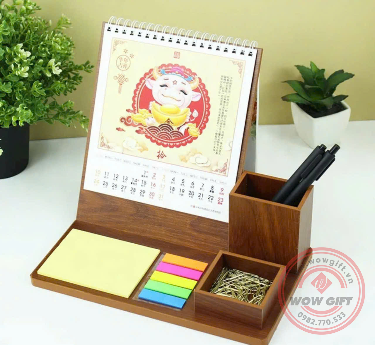 lịch gỗ để bàn